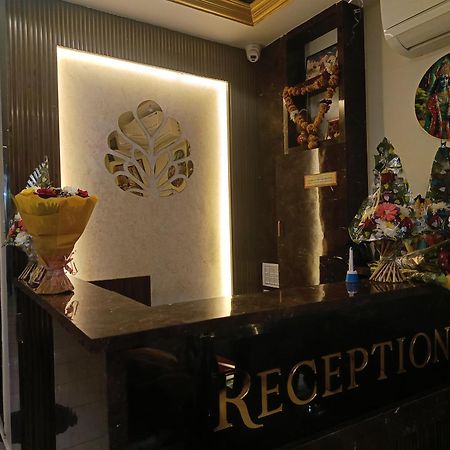Shree Shyamraj Hotel Ujjain Buitenkant foto
