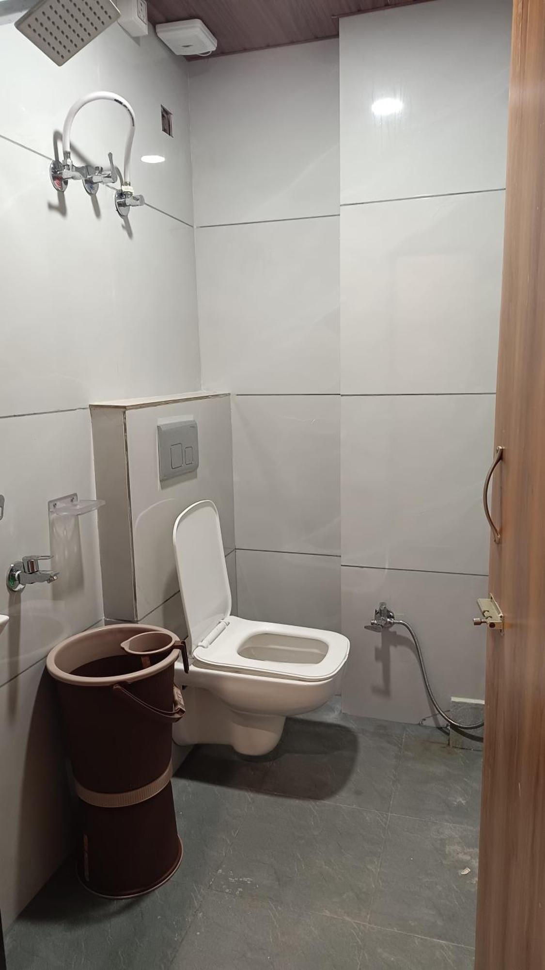 Shree Shyamraj Hotel Ujjain Buitenkant foto